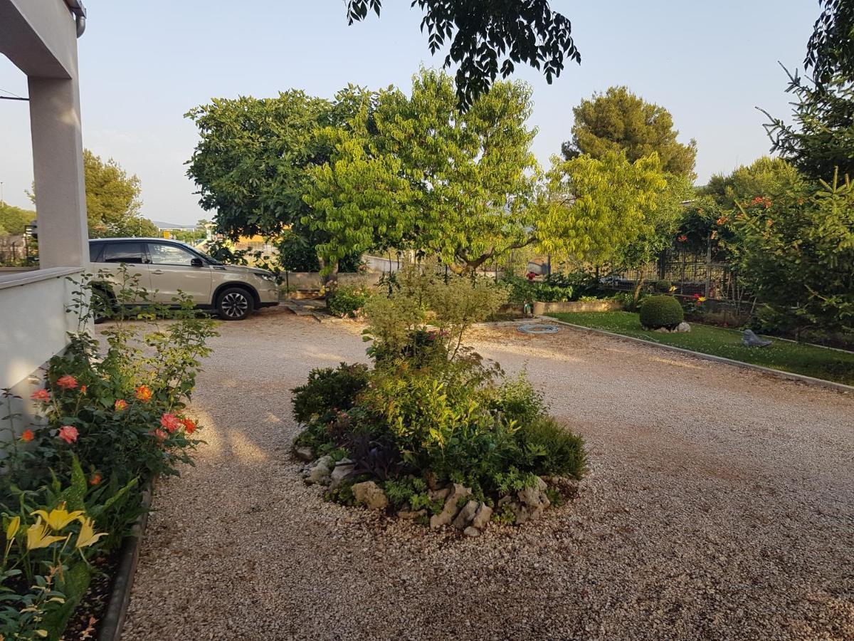 Gabi Rooms & Studio Apartment Lozovac Zewnętrze zdjęcie