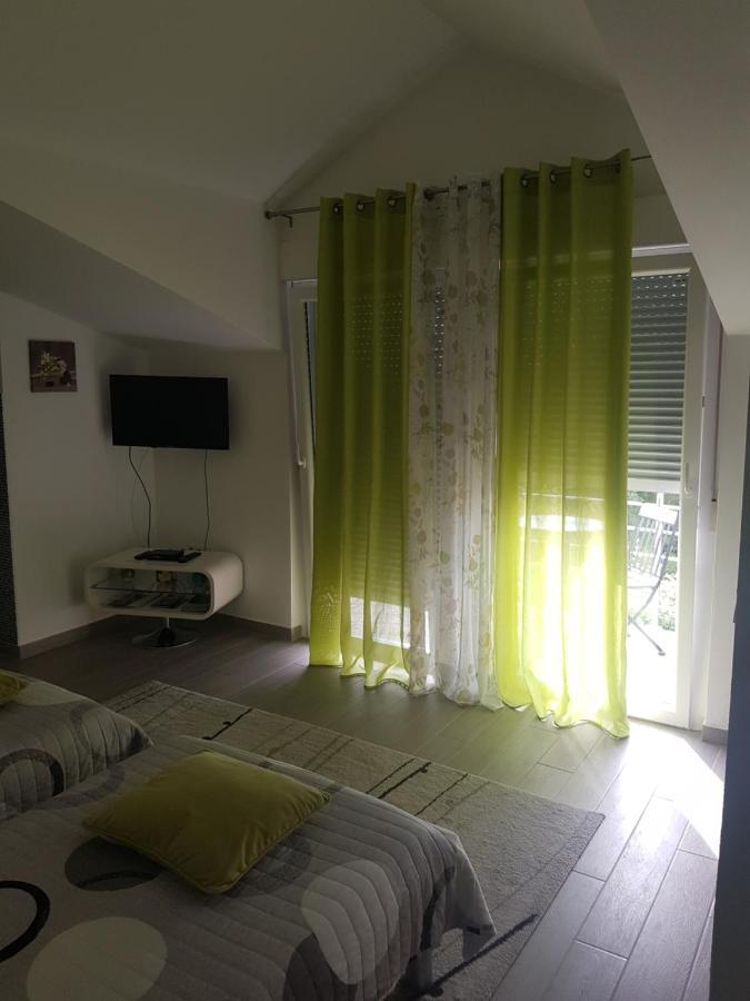 Gabi Rooms & Studio Apartment Lozovac Zewnętrze zdjęcie