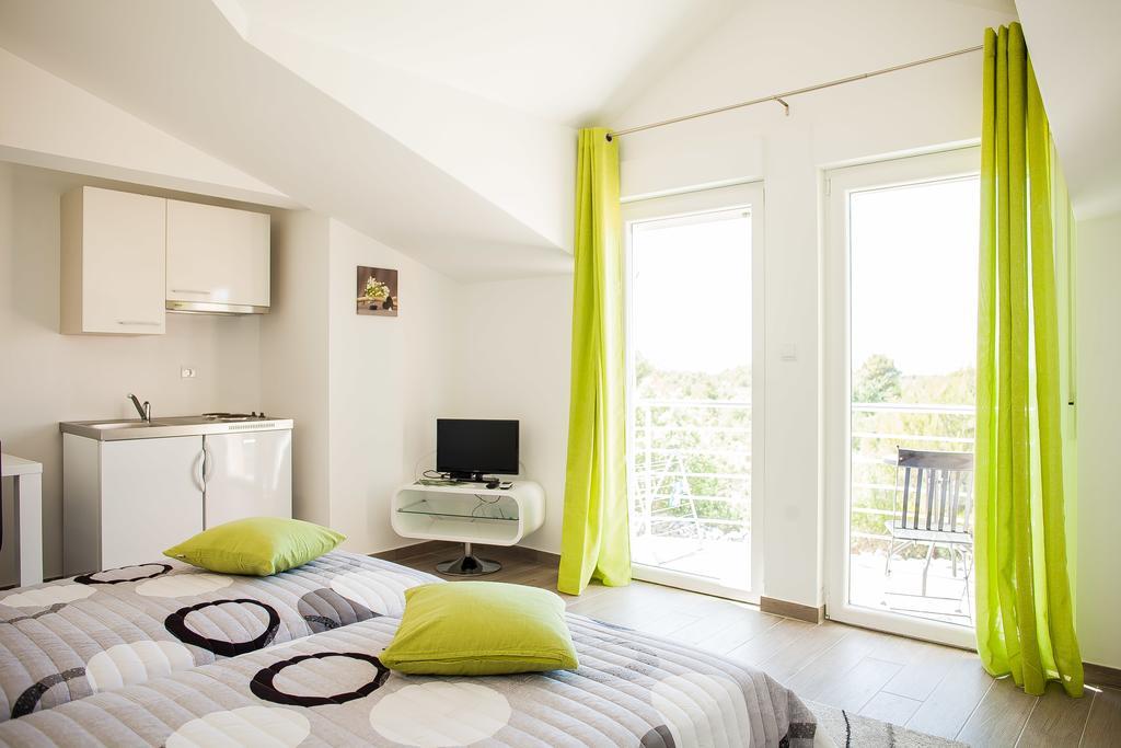 Gabi Rooms & Studio Apartment Lozovac Pokój zdjęcie